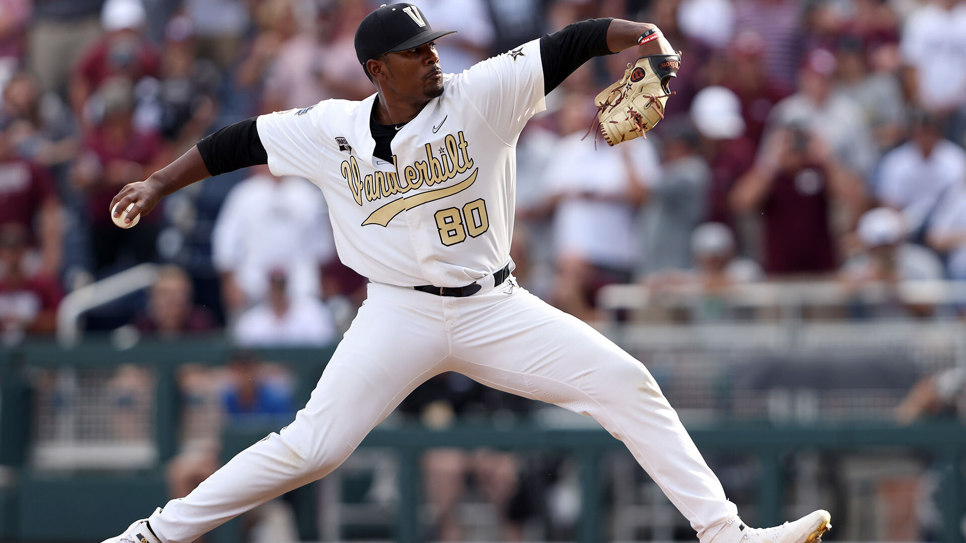On today’s show: Rob, Lang and Murph discuss former Vanderbilt pitcher Kumar Rocker being back in the MLB Draft, talk about Larry Doby’s impact on the MLB, talk about the impressive week that was for the Braves and more.