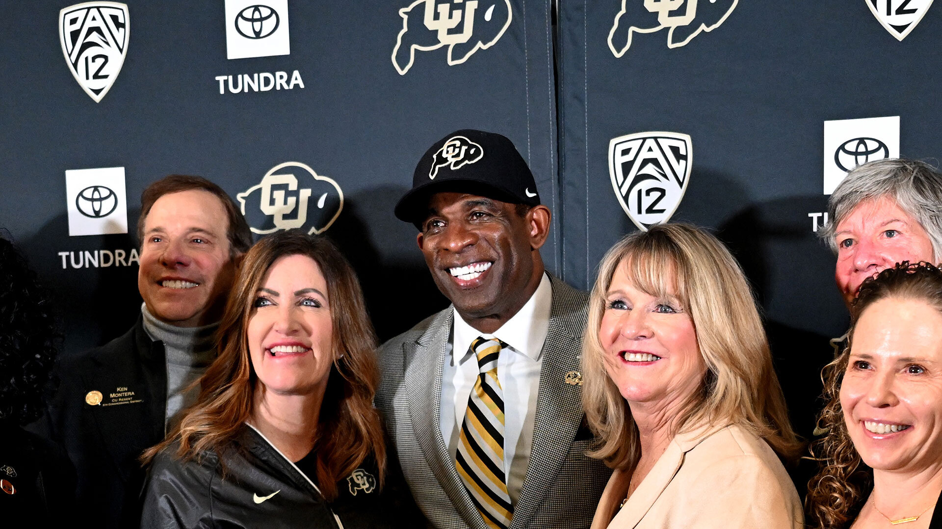 On today’s show: Coach Prime is now the Colorado Buffalos head coach and Chris Dempsey of Altitude Sports stops by to help CJ and Mike breakdown the coaching hire from the Buffs standpoint.  CJ and Mike then have an in depth discussion…
