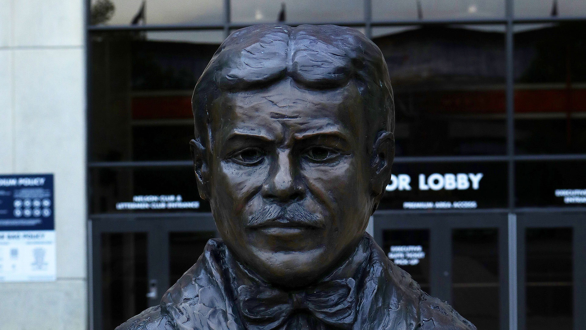 AUBURN, AL - JULY 06:  Ken Bjorge's bust of former Auburn Tigers football coach John Heisman sits outside Jordan-Hare Stadium, home of the Auburn Tigers football team in Auburn, Alabama on July 6, 2018.  (Photo By Raymond Boyd/Getty Images)