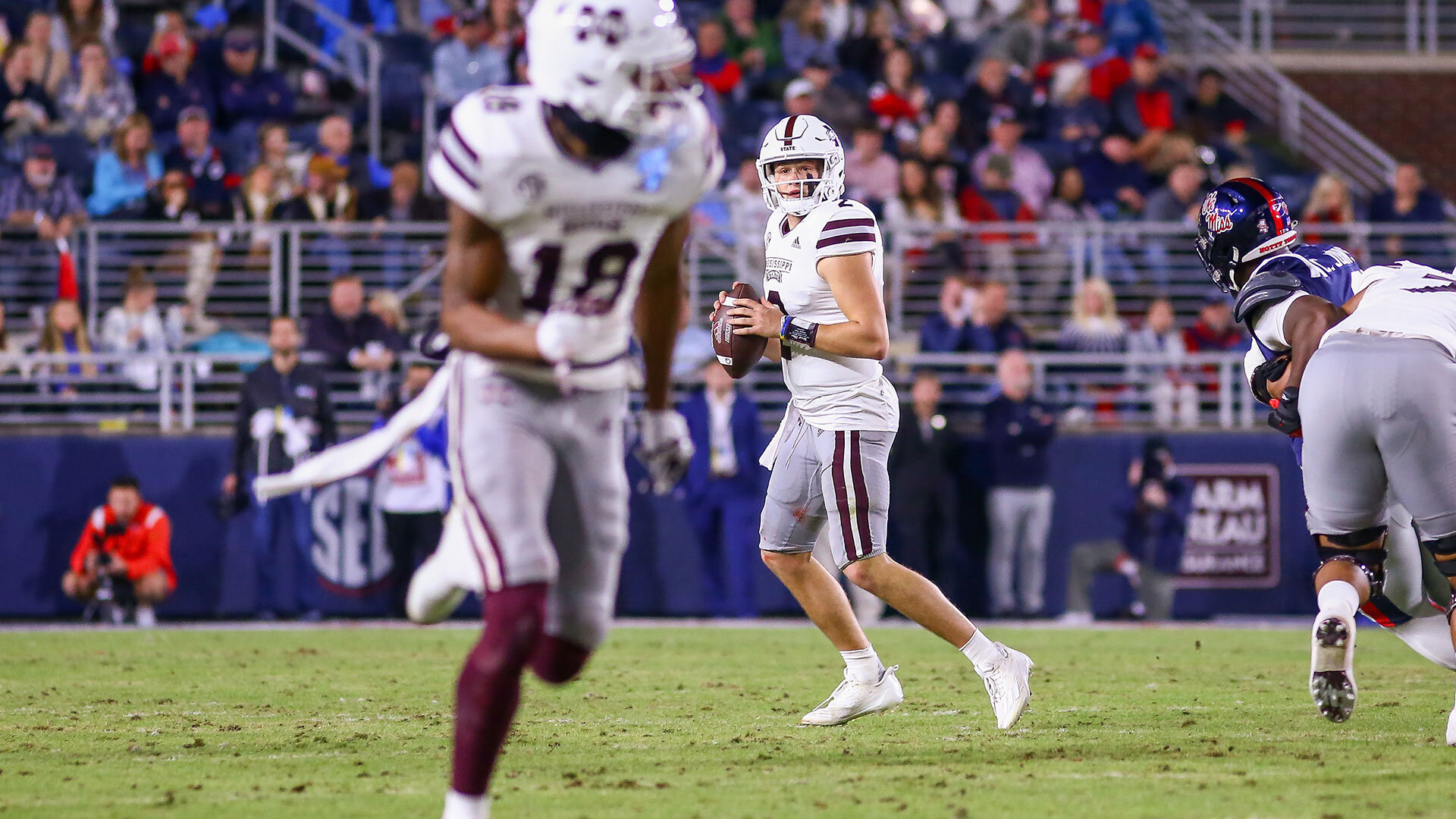 OXFORD, MS - NOVEMBER 24: Mississippi State Bulldogs quarterback Will Rogers (2) looks downfield during the game between the Ole Miss Rebels and the Mississippi State Bulldogs on November 24, 2022 at Vaught-Hemingway Stadium in Oxford, MS. (Photo by Chris McDill/Icon Sportswire via Getty Images)