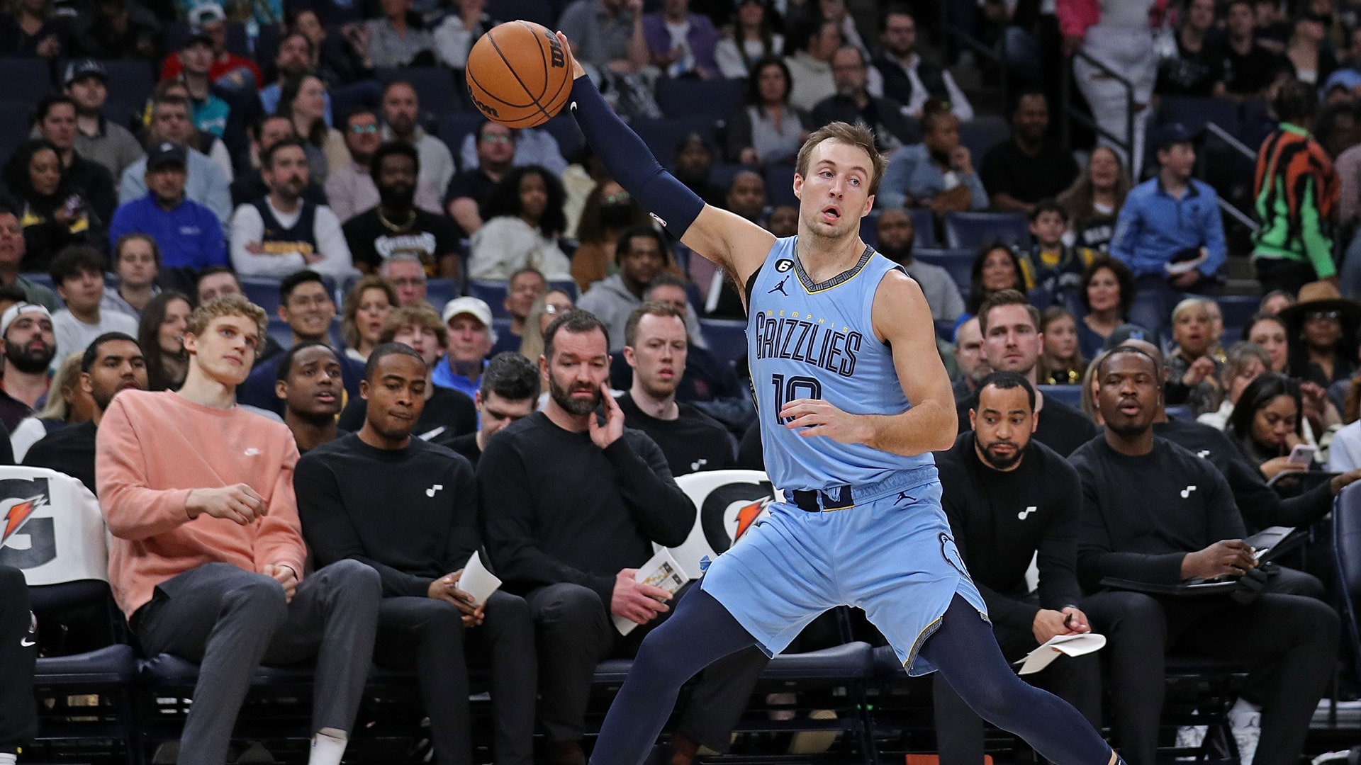 MEMPHIS, TENNESSEE - FEBRUARY 15: Luke Kennard #10 of the Memphis Grizzlies handles the ball during the game against the Utah Jazz at FedExForum on February 15, 2023 in Memphis, Tennessee.
