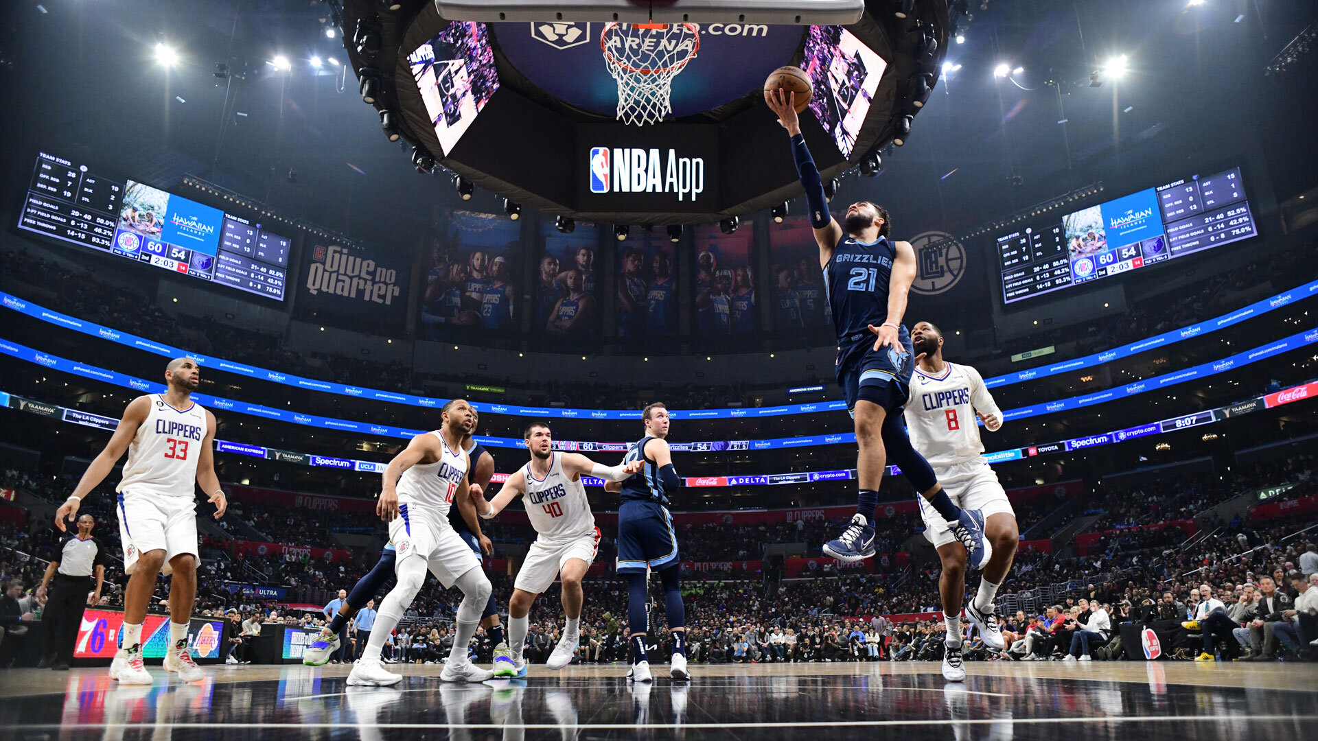 LOS ANGELES, CA - MARCH 5: Tyus Jones #21 of the Memphis Grizzlies drives to the basket during the game against the LA Clippers on March 5, 2023 at Crypto.Com Arena in Los Angeles, California.