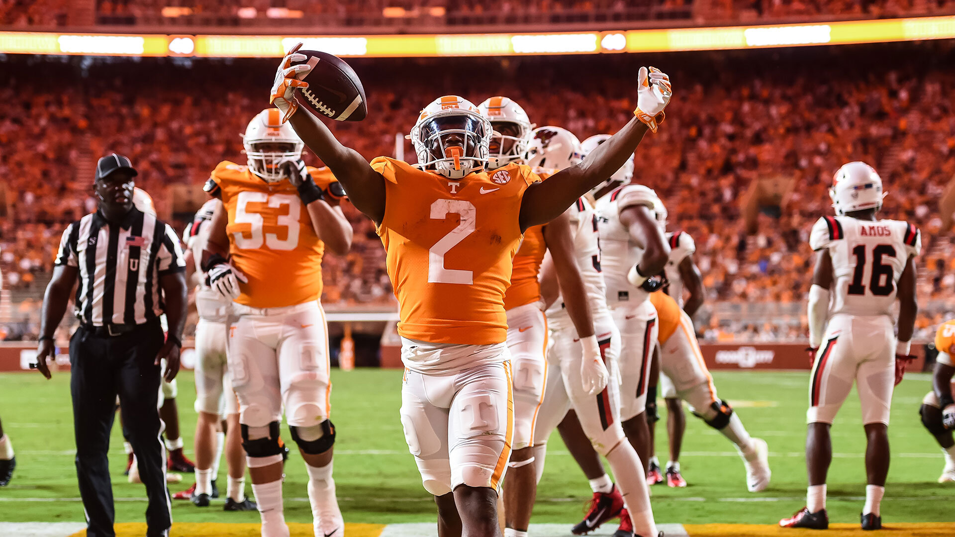 Tennessee Volunteers running back Jabari Small (2) celebrates after a touchdown during the college football game between the Tennessee Volunteers and Ball State Cardinals