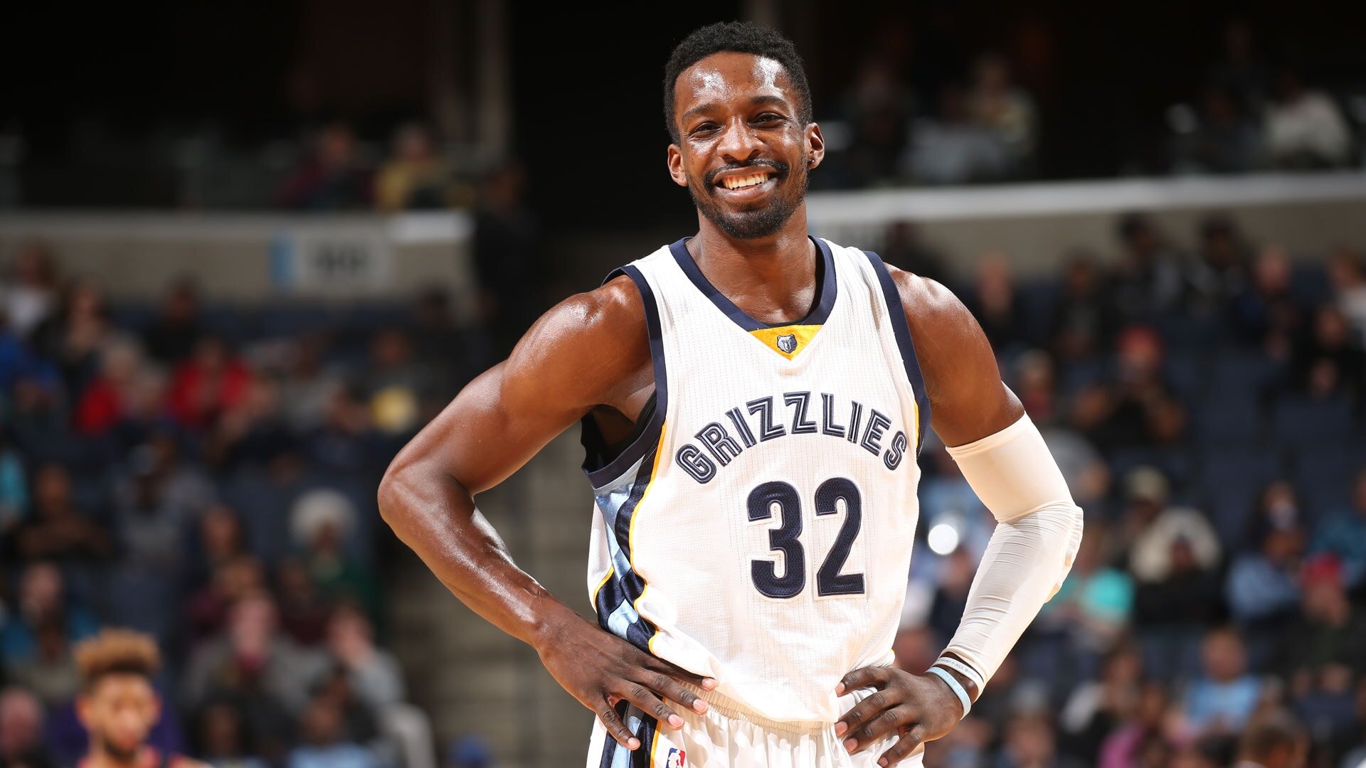 MEMPHIS, TN - FEBRUARY 8: Jeff Green #32 of the Memphis Grizzlies stands on the court during the game against the Portland Trail Blazers on February 8, 2016 at FedExForum in Memphis, Tennessee.