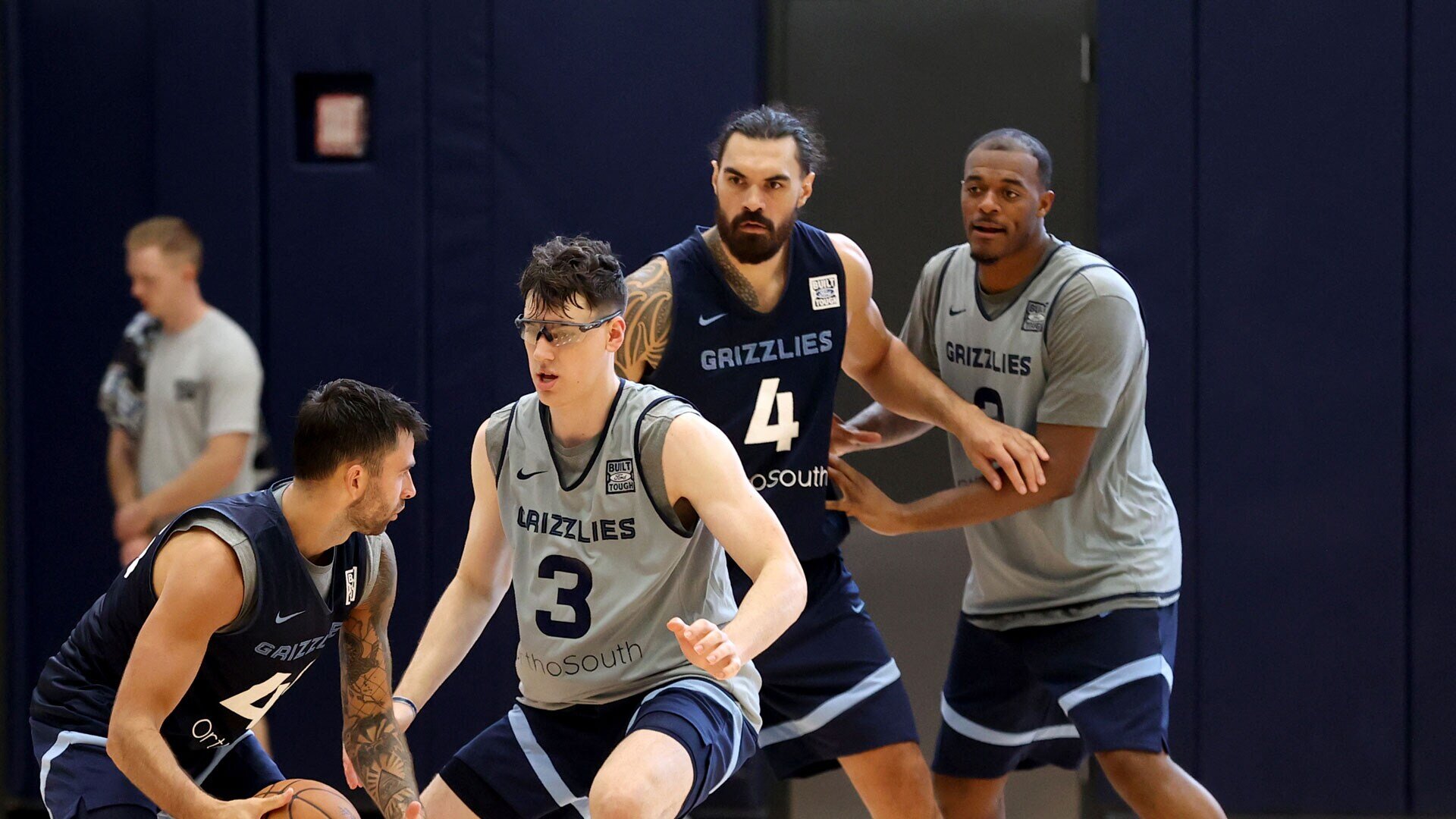 MEMPHIS, TN - OCTOBER 3: Steven Adams #4 of the Memphis Grizzlies during a team practice on October 3, 2023 at FedExForum in Memphis, Tennessee.