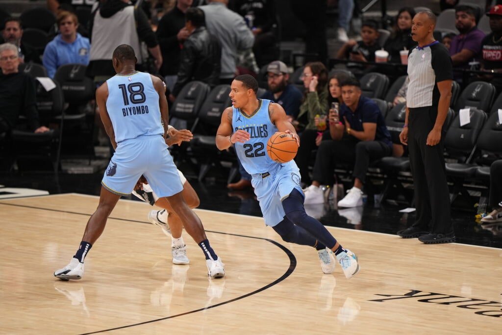 SAN ANTONIO, TX - NOVEMBER 18: Desmond Bane #22 of the Memphis Grizzlies drives to the basket during the game against the San Antonio Spurs on November 18, 2023 at the Frost Bank Center in San Antonio, Texas.