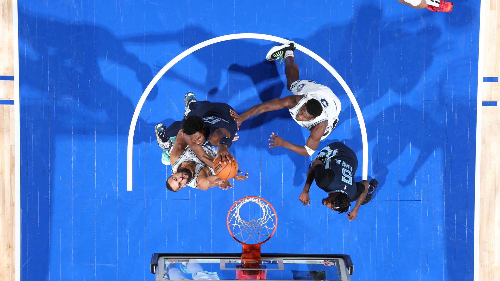 MINNEAPOLIS, MN -  JANUARY 18: Jaren Jackson Jr. #13 of the Memphis Grizzlies drives to the basket during the game against the Minnesota Timberwolves on January 18, 2024 at Target Center in Minneapolis, Minnesota.