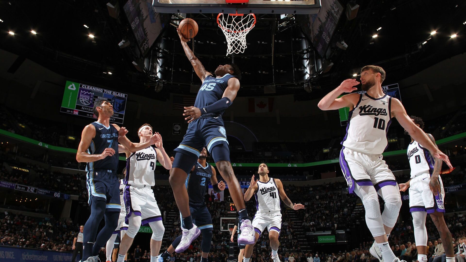 MEMPHIS, TN - JANUARY 29:  GG Jackson #45 of the Memphis Grizzlies drives to the basket during the game against the Sacramento Kings on January 29, 2024 at FedExForum in Memphis, Tennessee.