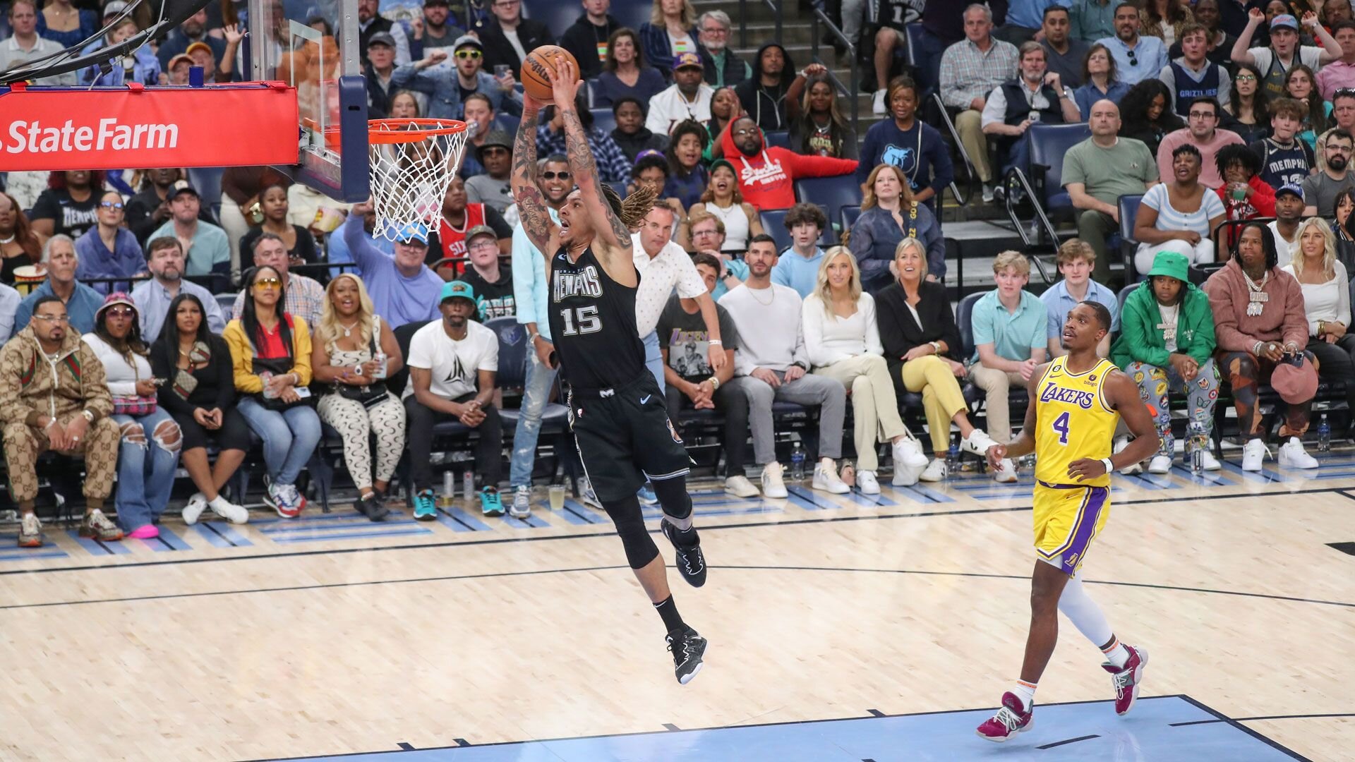 MEMPHIS, TN - FEBUARY 28:  Brandon Clarke #15 of the Memphis Grizzlies goes to the basket during the game on Febuary 28, 2023 at FedExForum in Memphis, Tennessee.