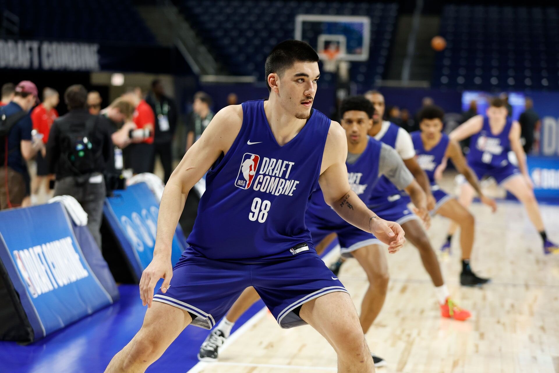 CHICAGO, IL - MAY 13: Zach Edey warms up during the 2024 NBA Combine on May 13, 2024 at Wintrust Arena in Chicago, Illinois.