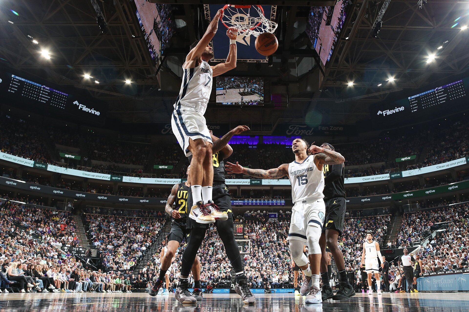 SALT LAKE CITY, UT - OCTOBER 23: Santi Aldama #7 of the Memphis Grizzlies dunks the ball during the game against the Utah Jazz on OCTOBER 23, 2024 at vivint.SmartHome Arena in Salt Lake City, Utah.